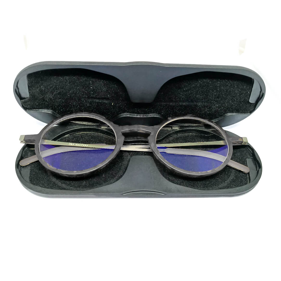 FeatherView - Round Reading Glasses with Aluminum Case